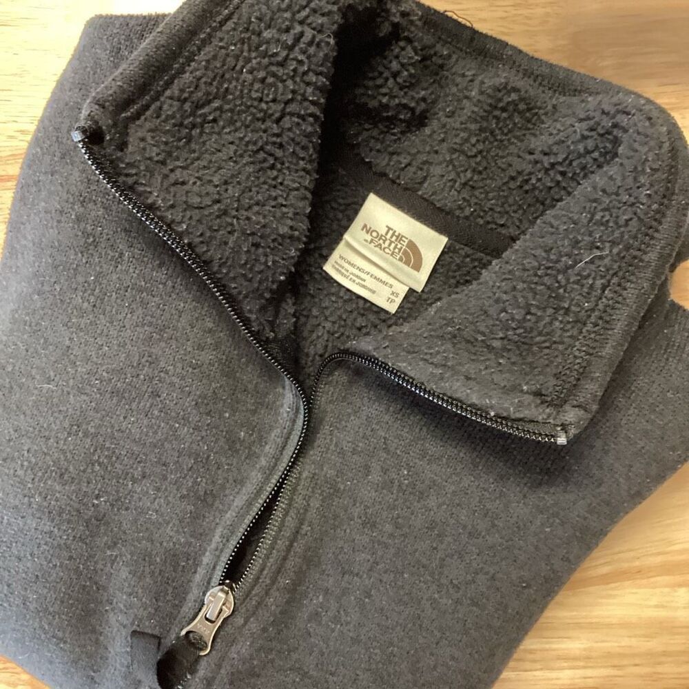 EUC‎ Ladies The North Face Crescent Full Zip Jacket - XS